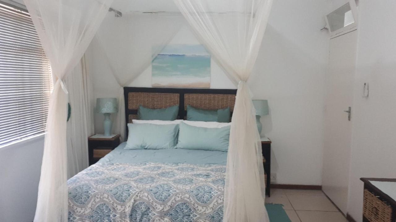 Umtamvuna View Cabanas Port Edward Exterior foto